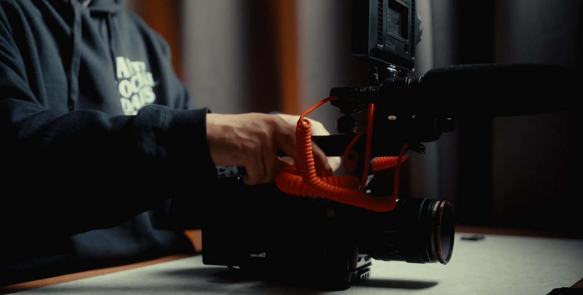 For 60+ professional camera brands/ models (Sony/ARRI/Canon).